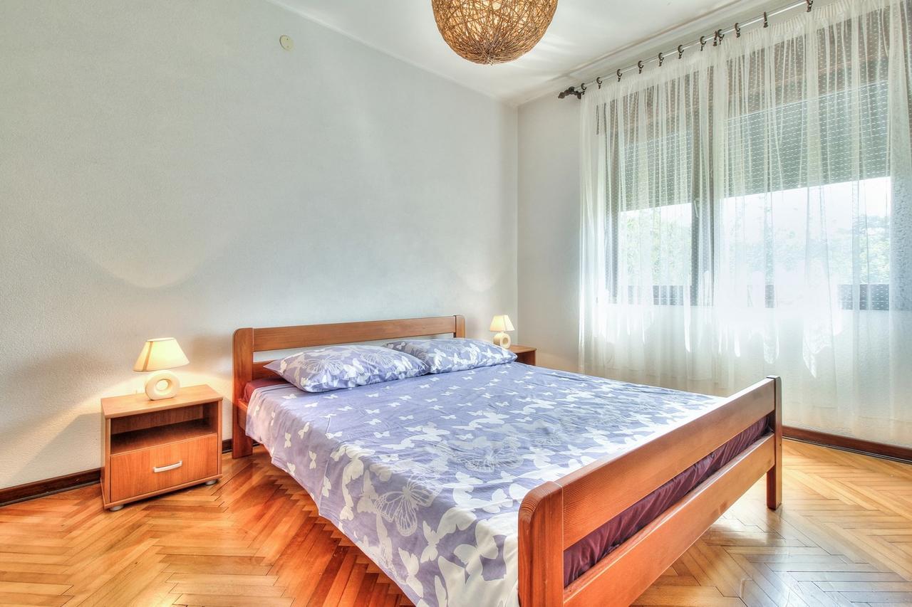Lovric House With Apartments Umago Esterno foto
