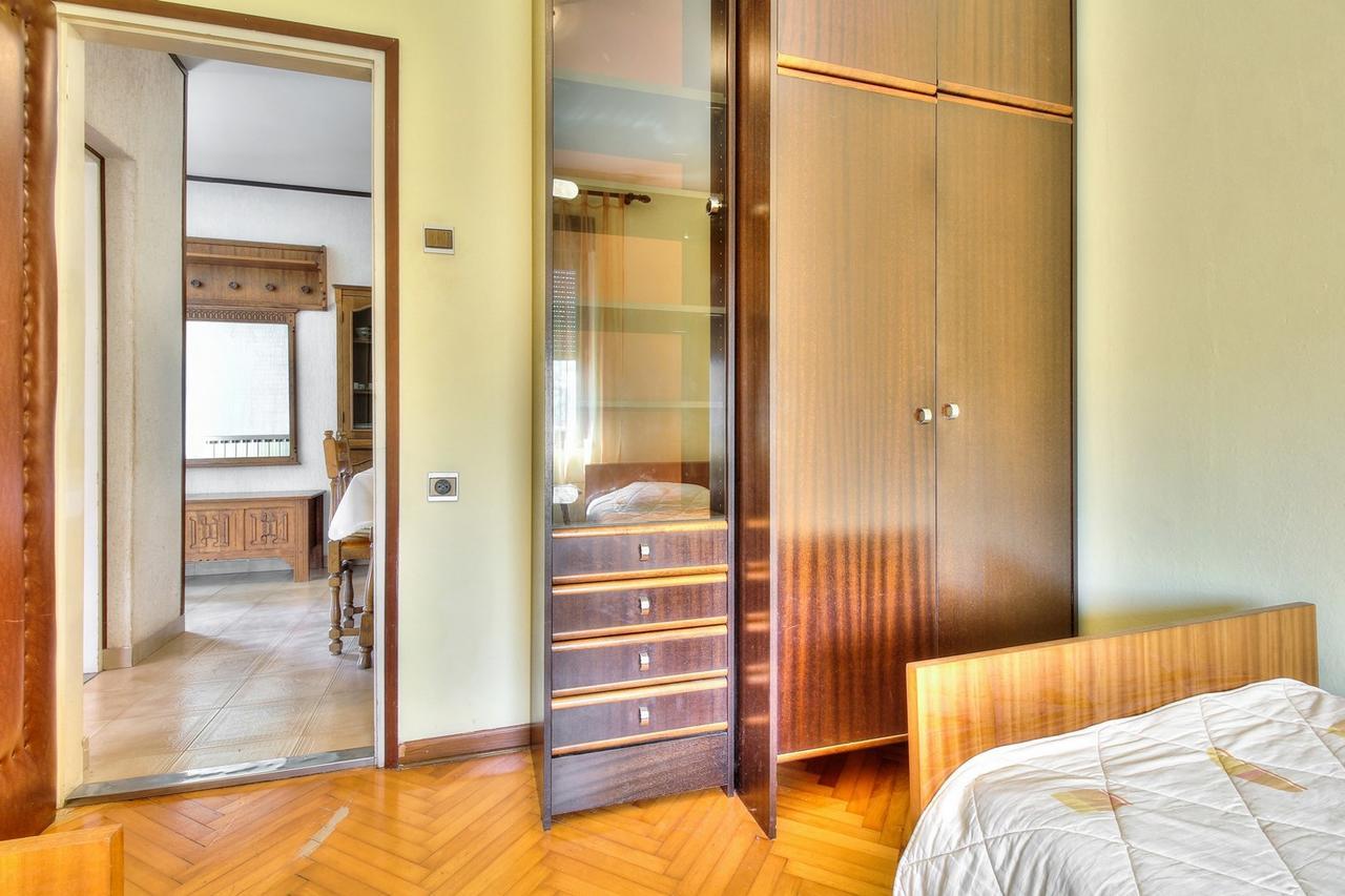 Lovric House With Apartments Umago Esterno foto